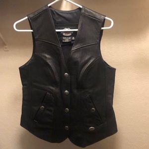 NWOT Harley Davidson Genuine Leather Women’s Vest